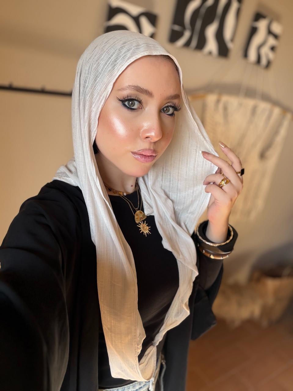 Twist scarf