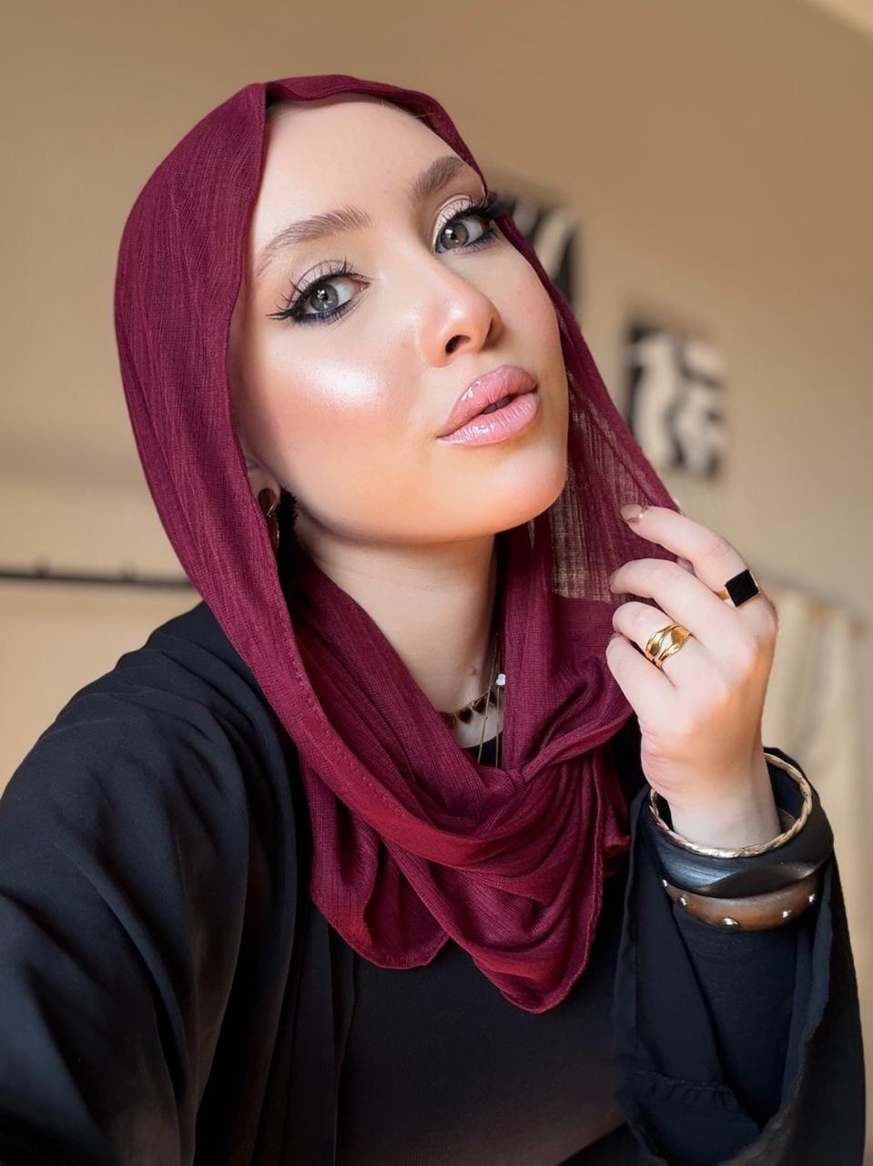 Twist scarf